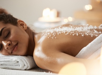 massage-californien-naturel-gommage