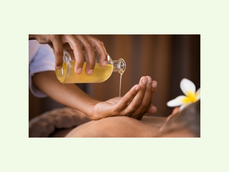 60 Minutes Massage aux Huiles Chaudes